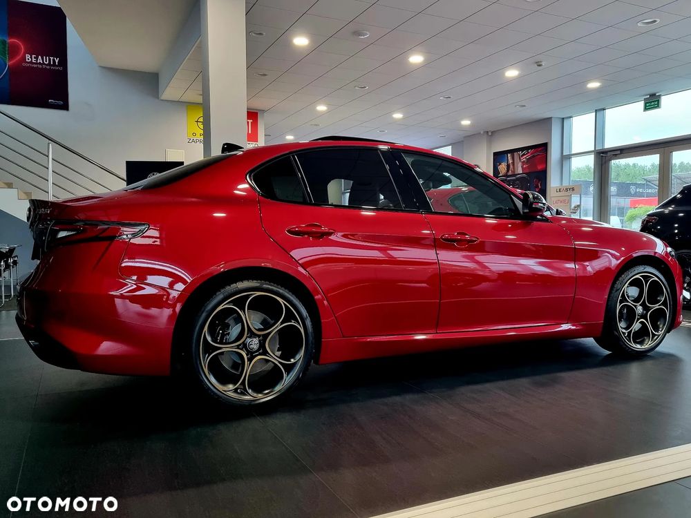 Alfa Romeo Giulia 2.0 Turbo Intensa Q4 - 3