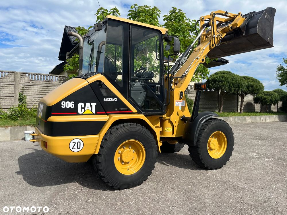 Caterpillar 906 - 3