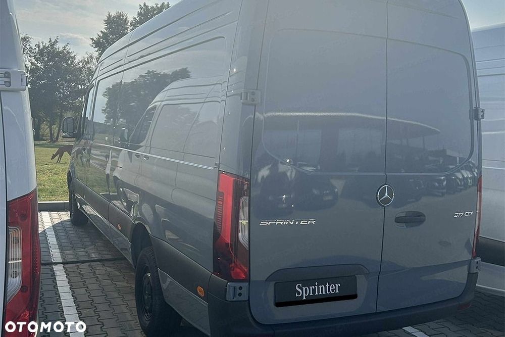 Mercedes-Benz Sprinter 317 CDI PRO Długi 9G-Tronic 2.0 170KM - 5