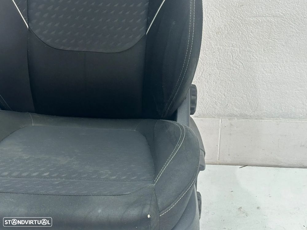 Conjunto Bancos - Ford Fiesta VII (2018) - 11