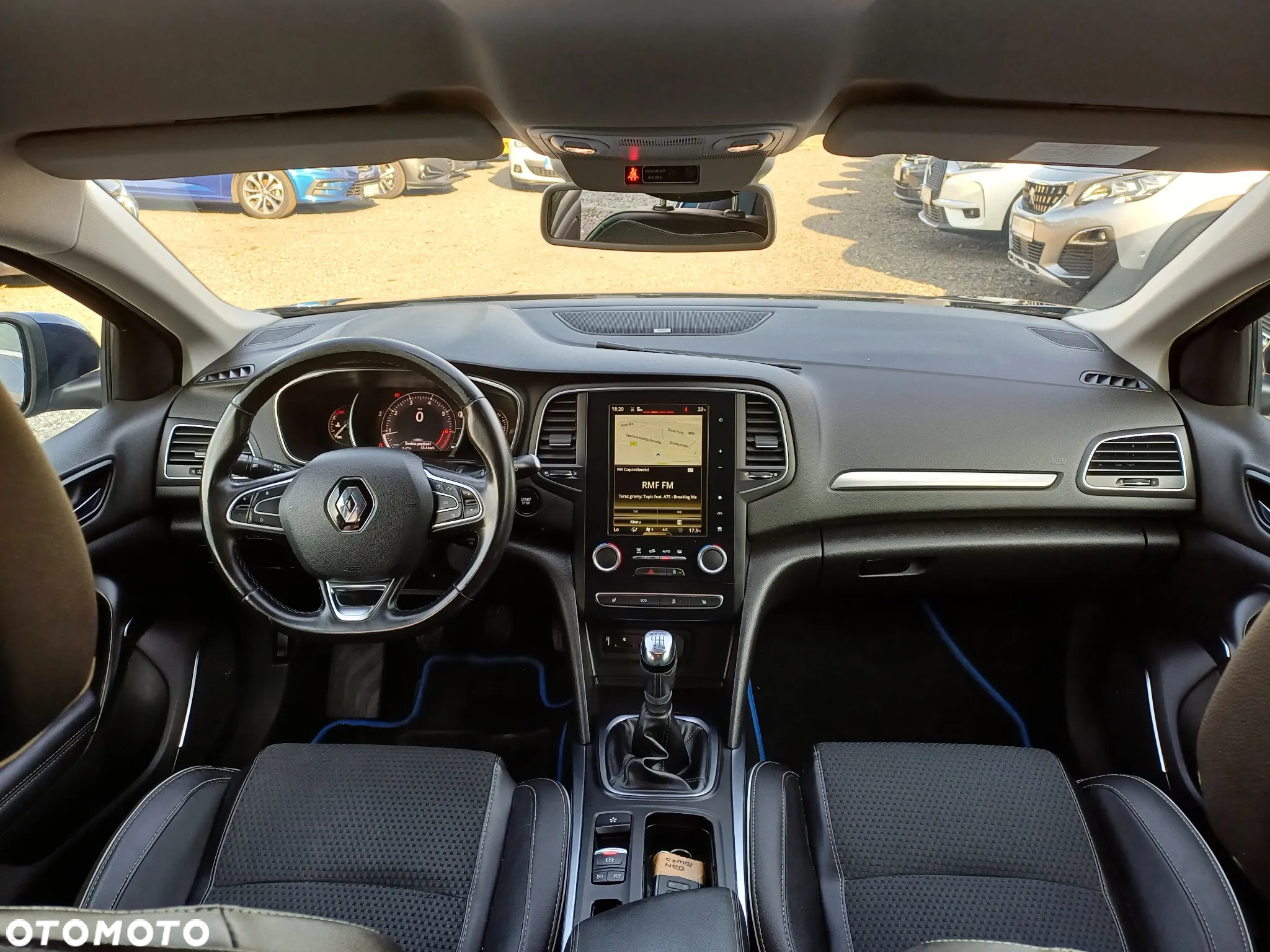 Renault Megane Grandtour ENERGY TCe 130 BOSE EDITION - 21