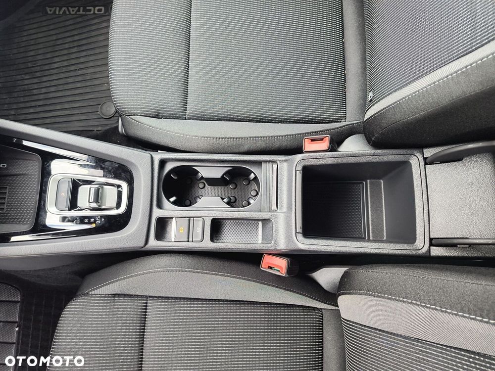 Skoda Octavia 1.5 TSI mHEV Edition 130 Selection DSG - 30