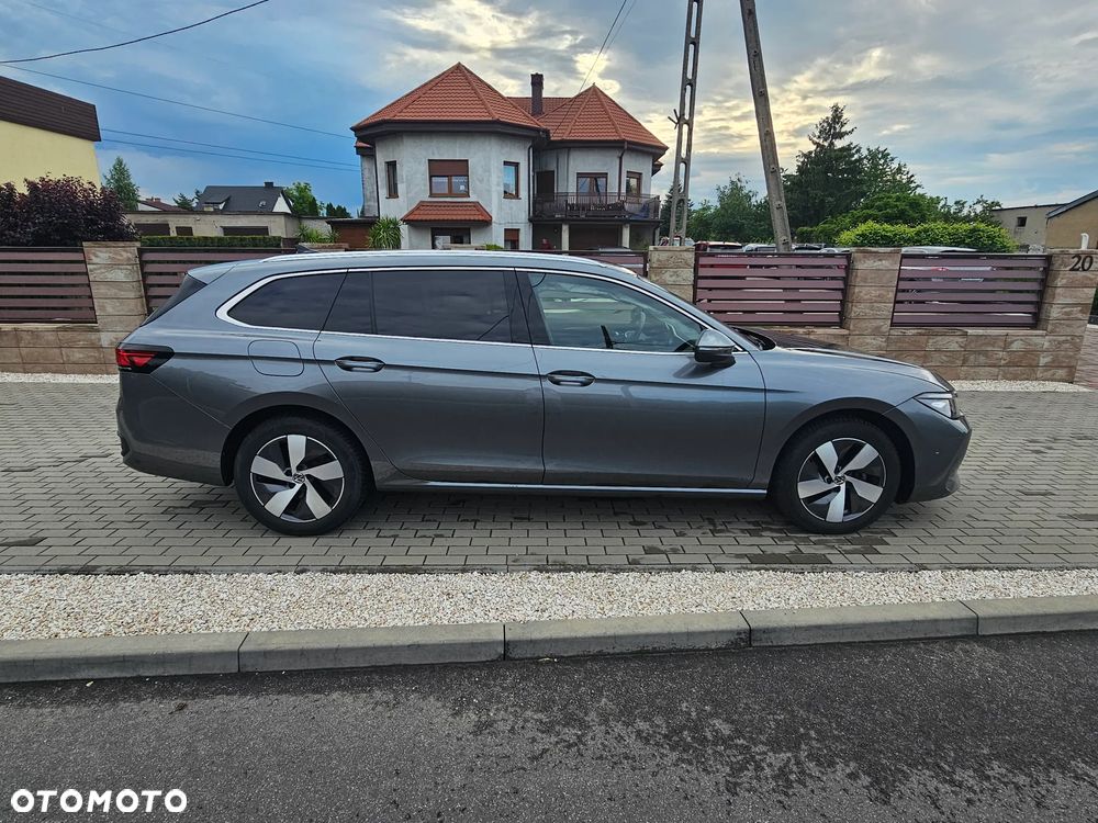 Volkswagen Passat 1.5 TSI EVO Elegance DSG - 2