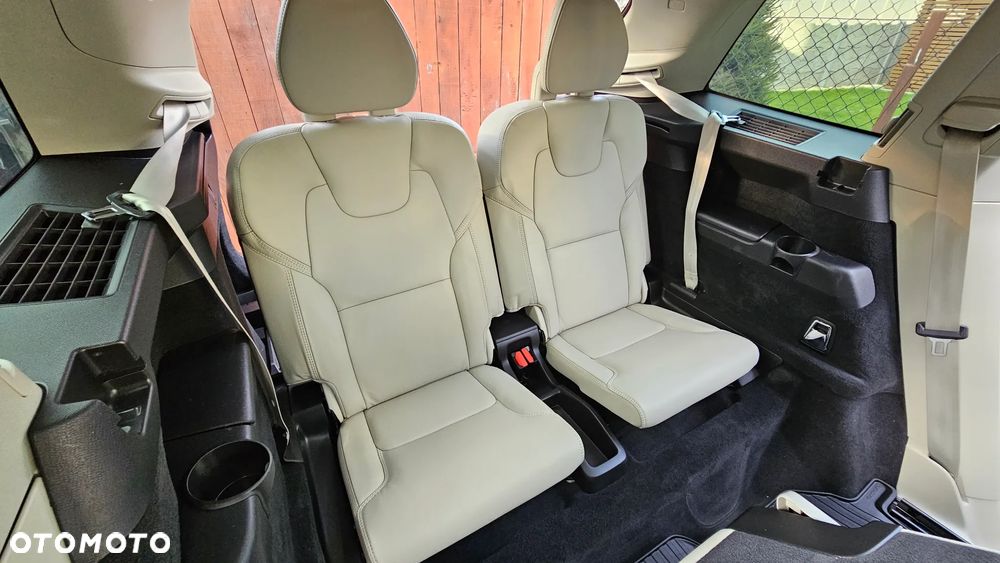 Volvo XC 90 T8 AWD Plug-In Hybrid Inscription 7os - 36