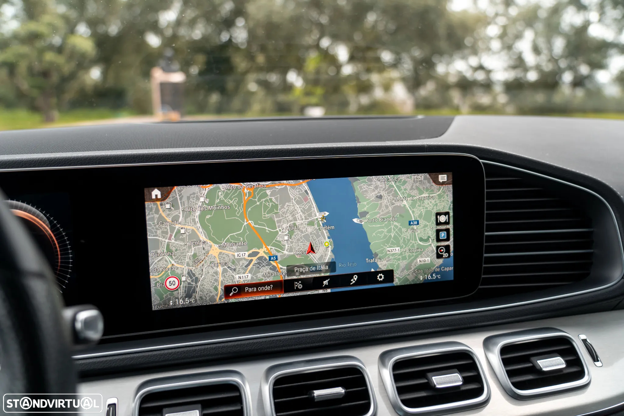 Mercedes-Benz GLE 300 d 4Matic - 30