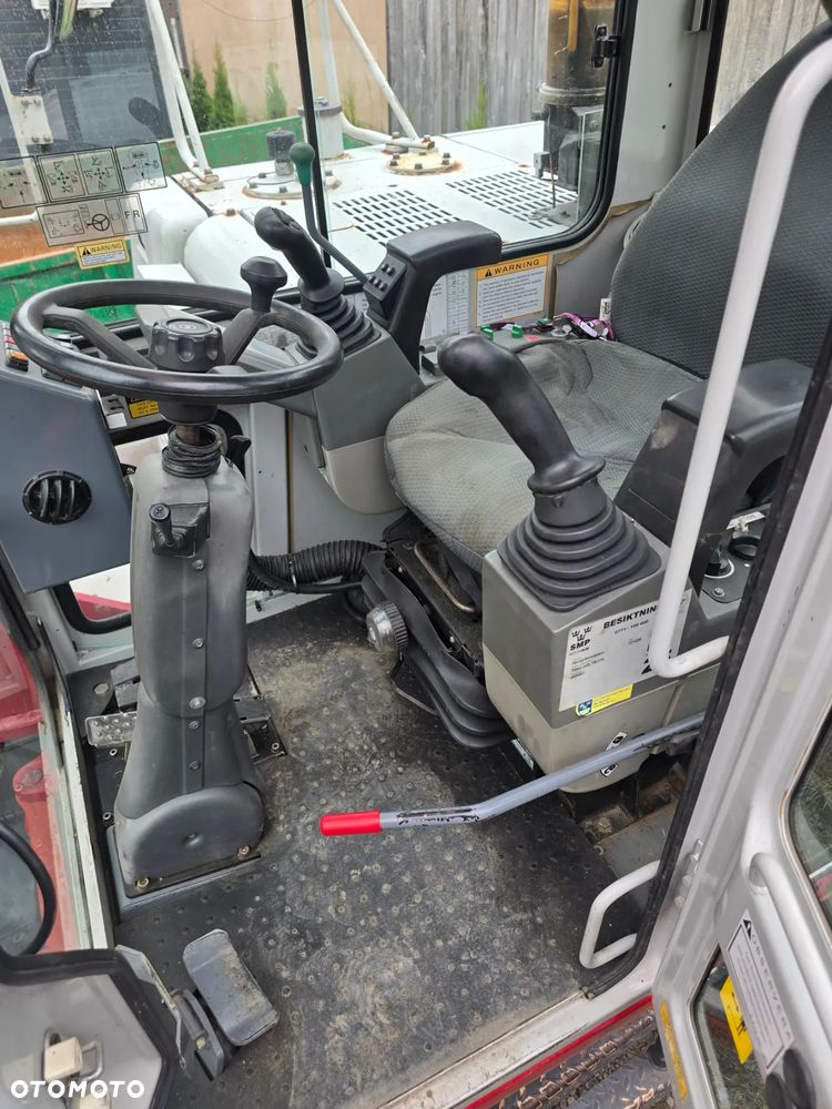 Takeuchi TB 175W Roto - 15