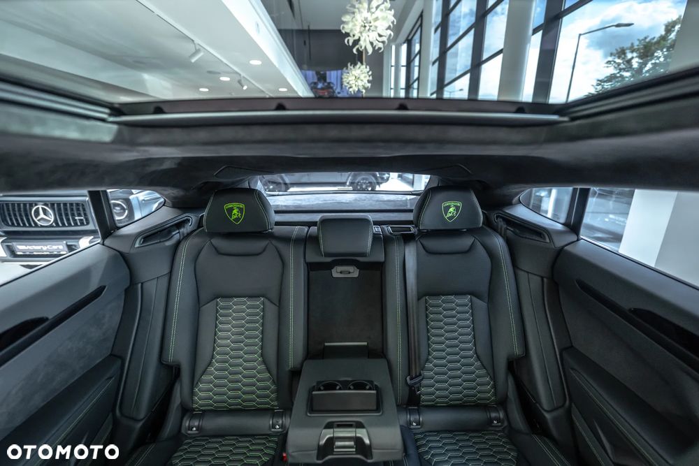 Lamborghini Urus - 35