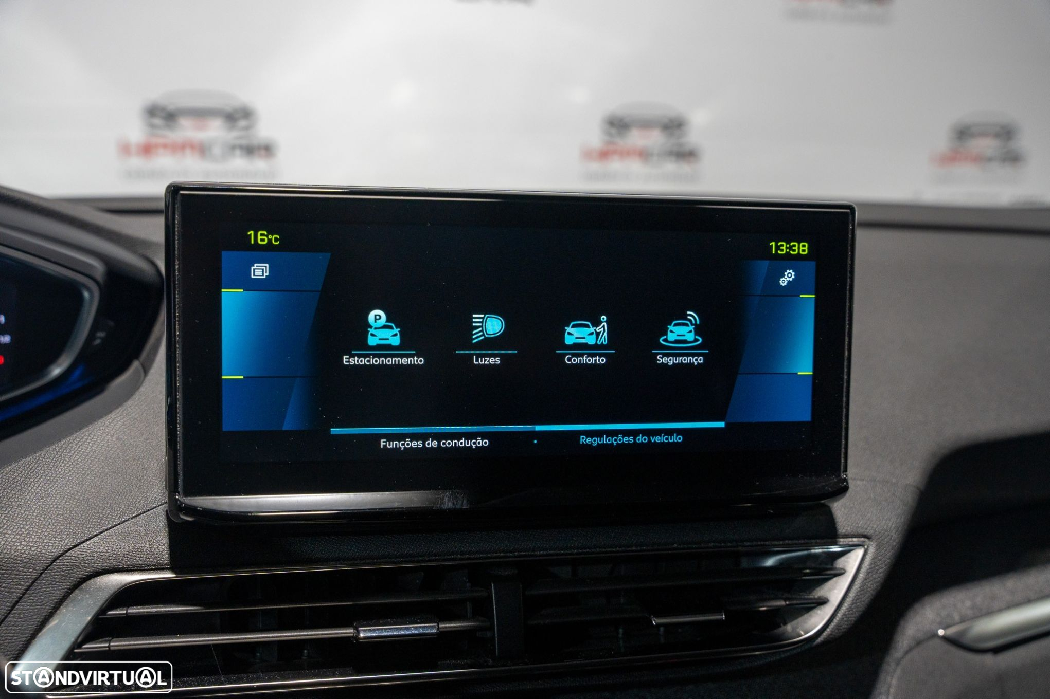Peugeot 3008 1.6 Hybrid Allure Pack e-EAT8 - 27