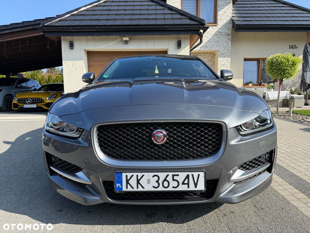Jaguar XE 20d AWD R-Sport - 5