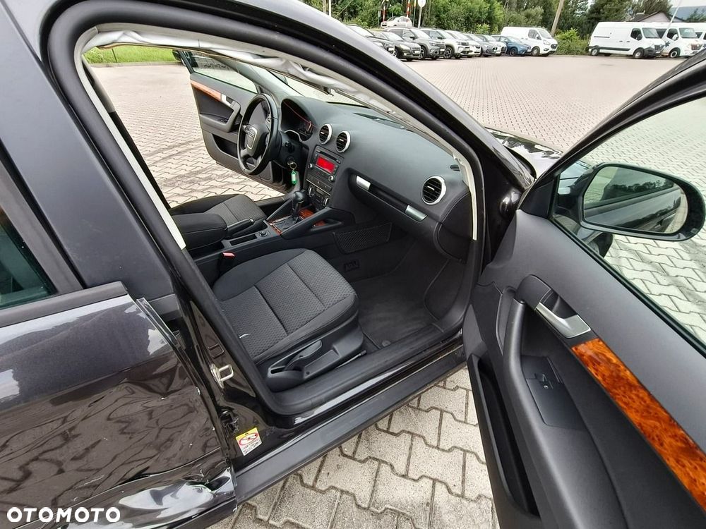 Audi A3 Sportback - 16