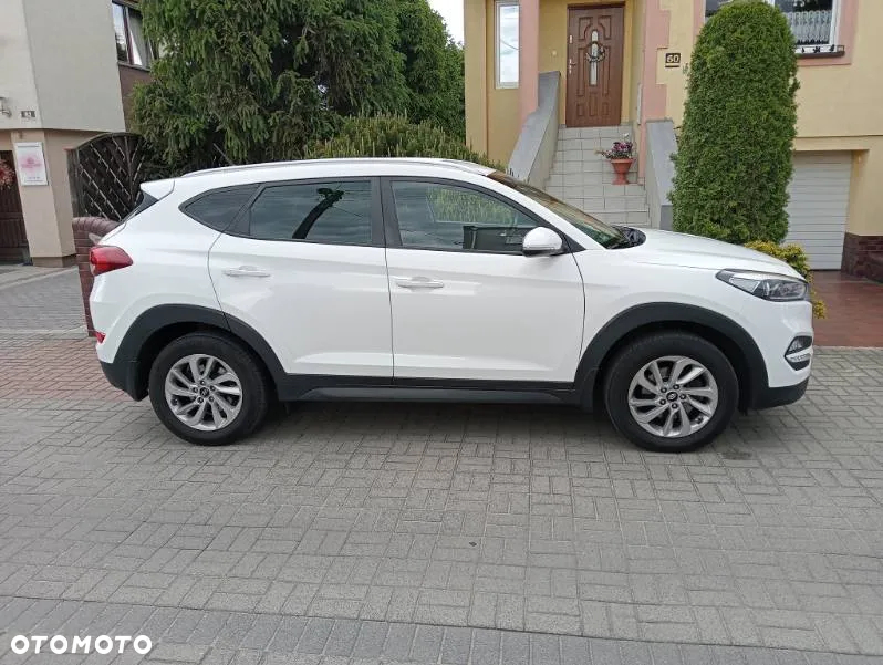 Hyundai Tucson 1.6 GDI BlueDrive Comfort 2WD - 2