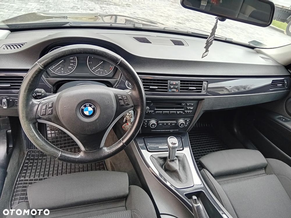 BMW Seria 3 - 10