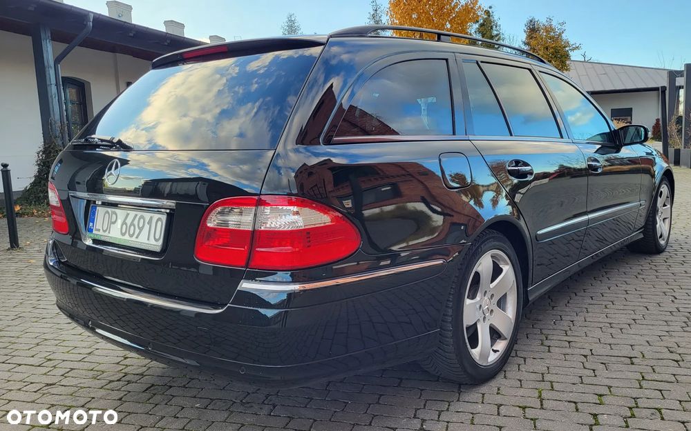 Mercedes-Benz Klasa E 500 T Avantgarde - 17