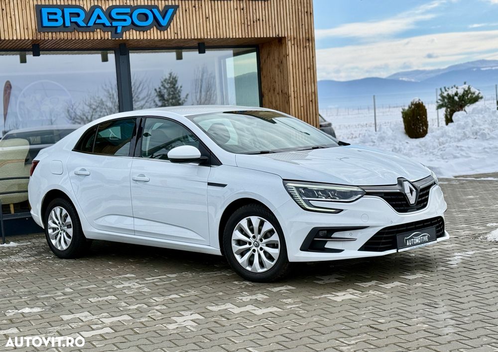 Renault Megane TCe 140 GPF EDC ZEN - 11