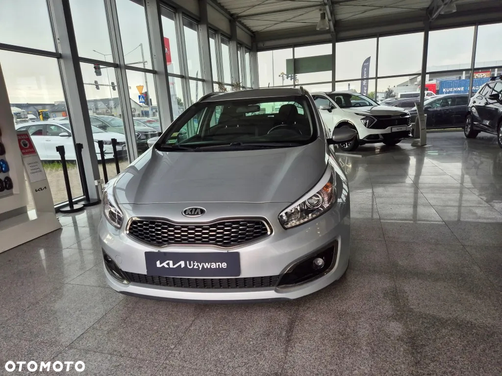 Kia Ceed Cee'd 1.6 GDI Smart Plus - 3