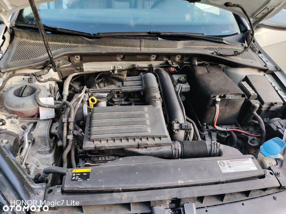 Volkswagen Golf 1.2 TSI BlueMotion Technology DSG Lounge - 11
