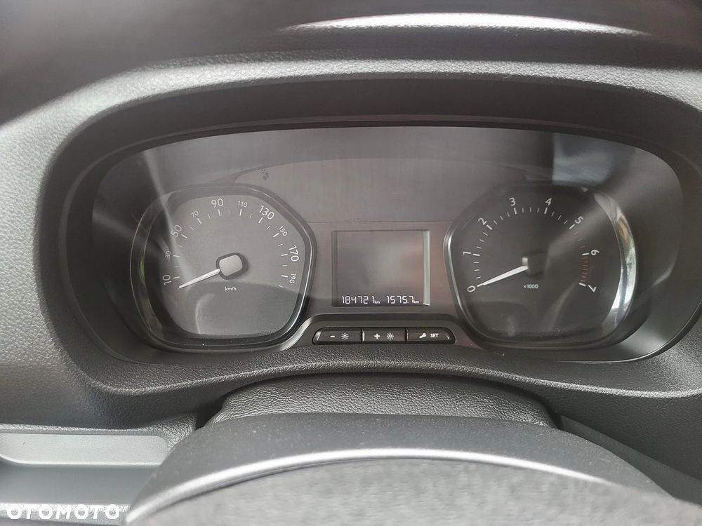 Opel Vivaro - 28