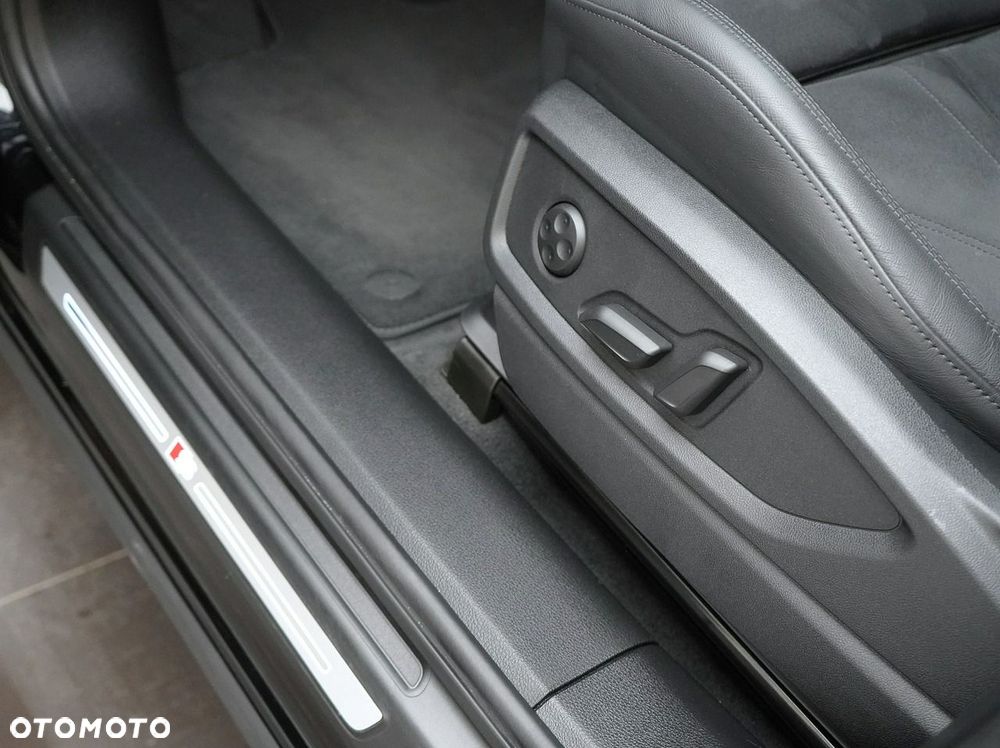 Audi Q5 Sportback - 12