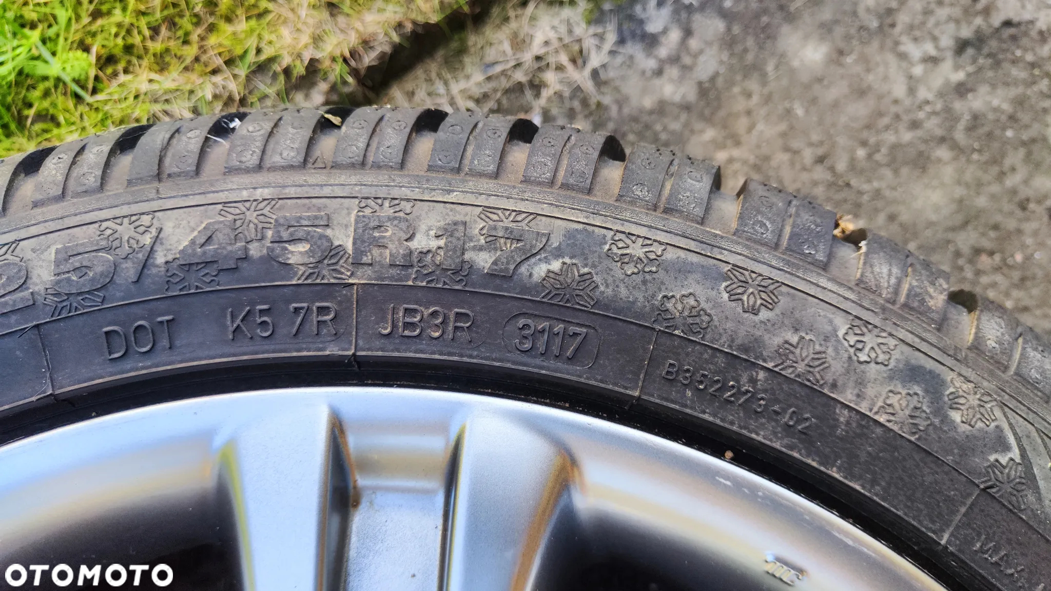 Lexus IS 300h 13- RC 200t 300h 14-17 Felga Aluminiowa z Czujnikiem Opona 1szt. - 17