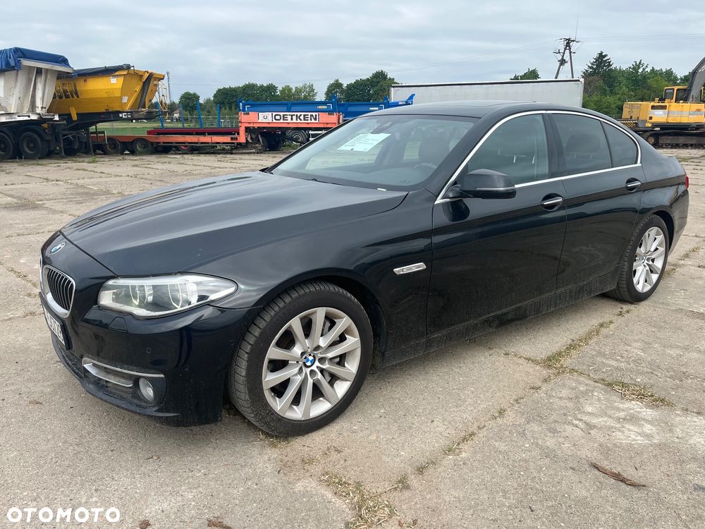 BMW Seria 5 530d Sport-Aut Luxury Line - 2