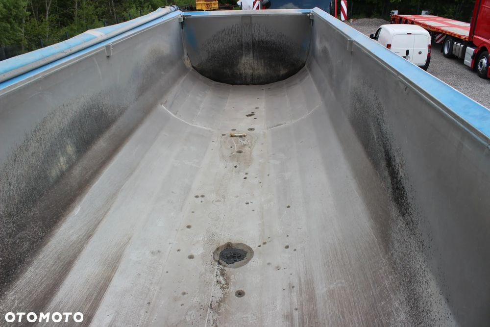 Carnehl Carnehl CHKS /WAGA 4900Kg/ ALCOA /26m3 - 15