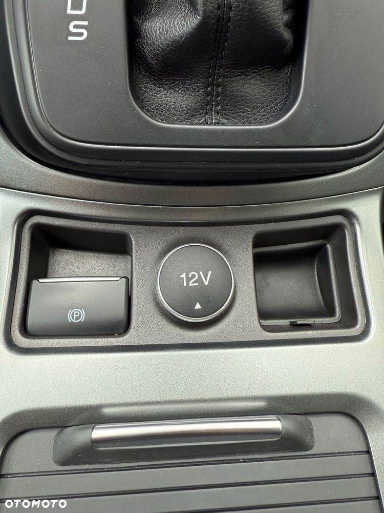 Ford Kuga - 19