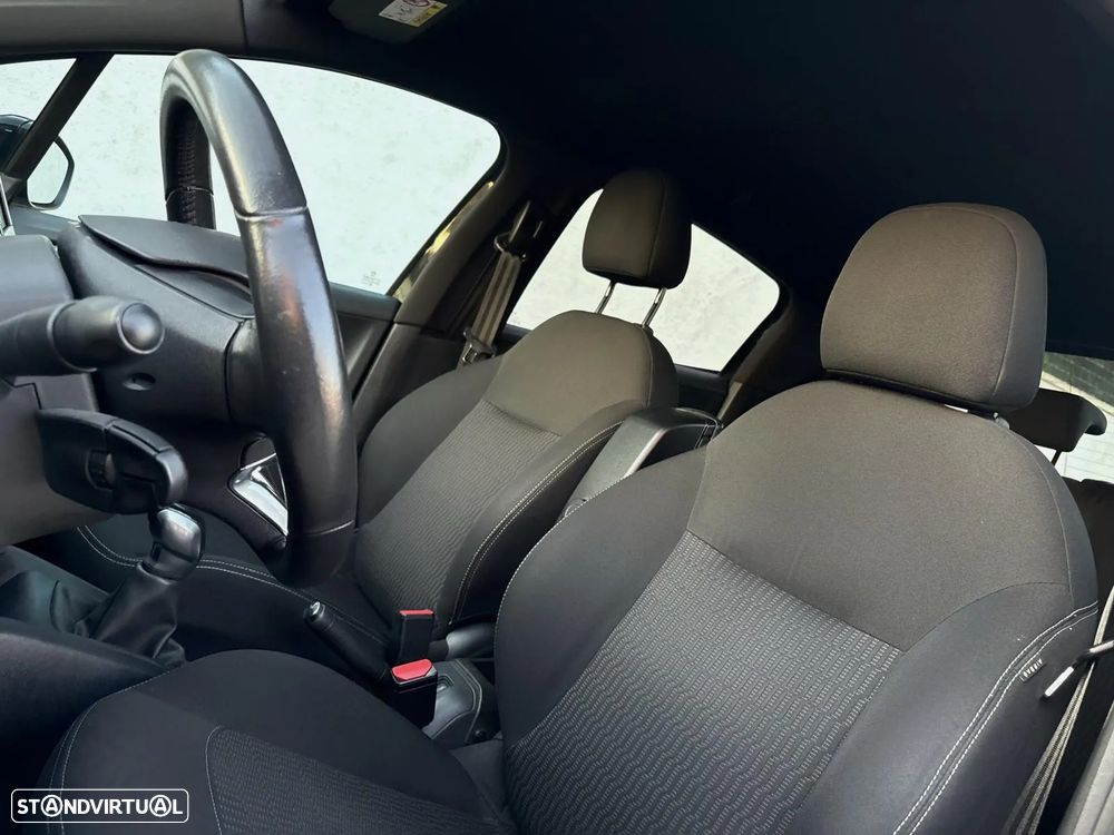 Peugeot 208 1.6 BlueHDi Style - 9