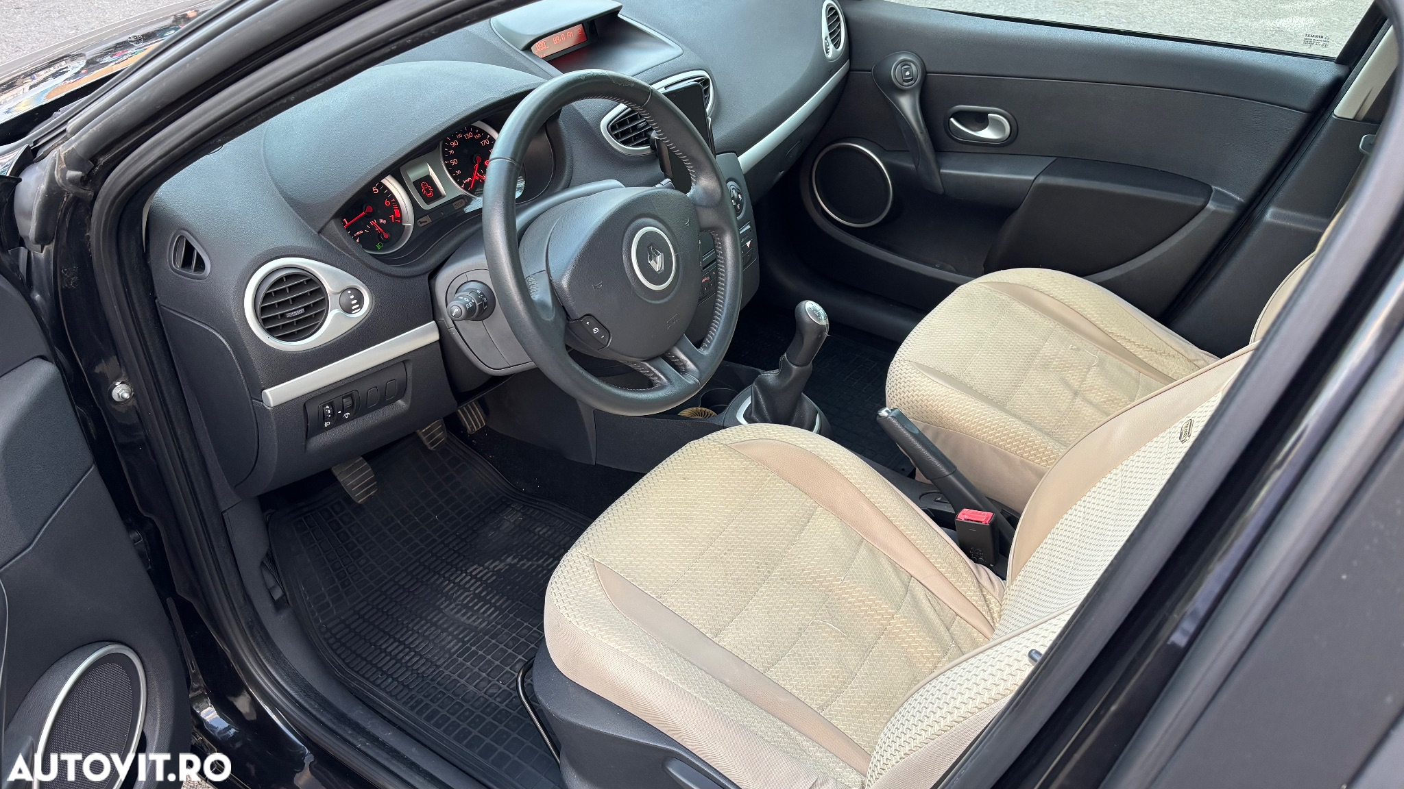 Renault Clio III 1.2 16V Expression - 5