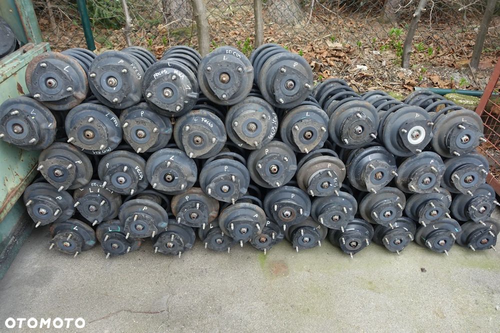 AMORTYZATOR LEWY PRAWY PRZÓD FOCUS MK1 98-04r. - 2