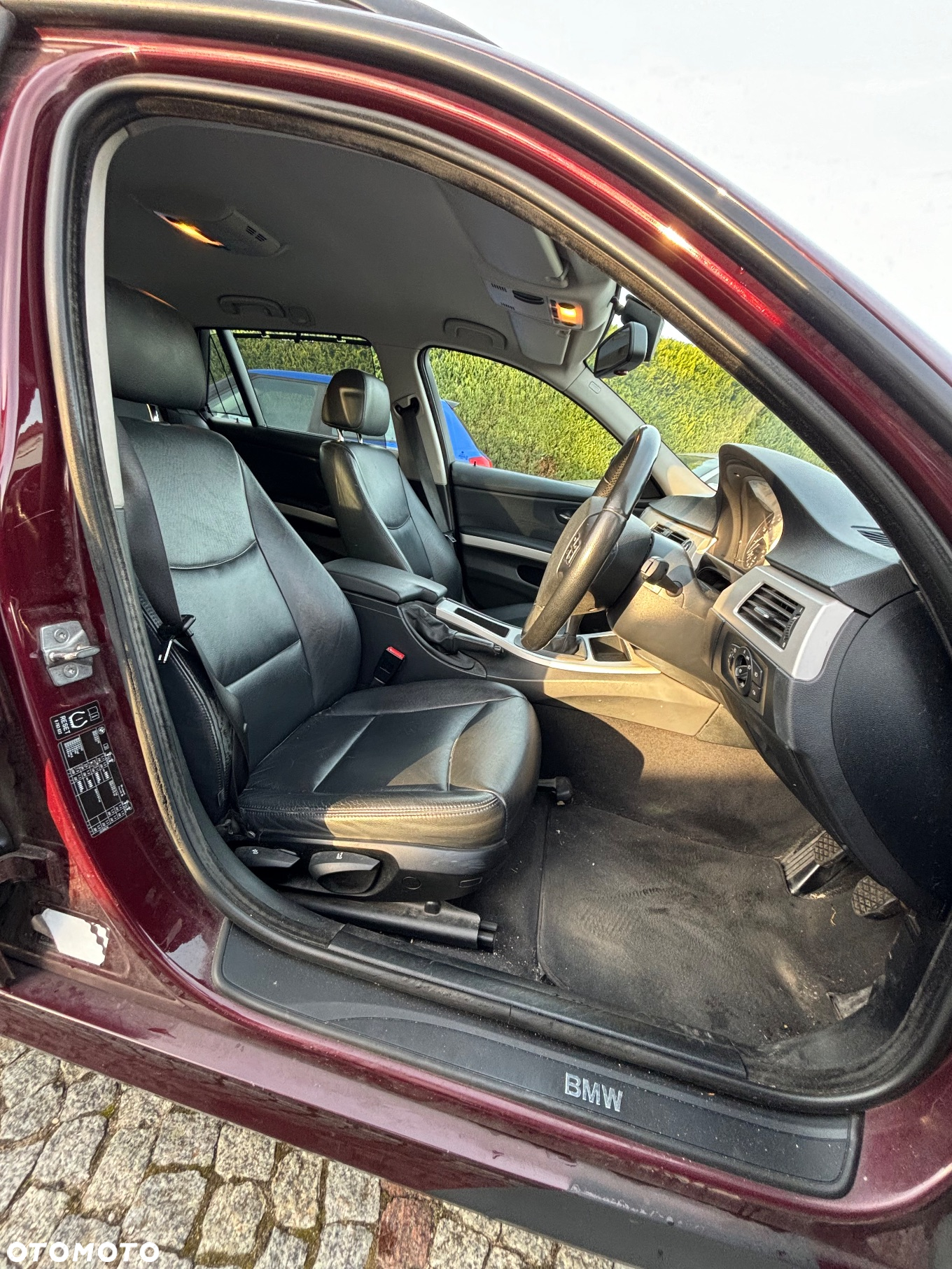 BMW Seria 3 320d DPF Touring - 13