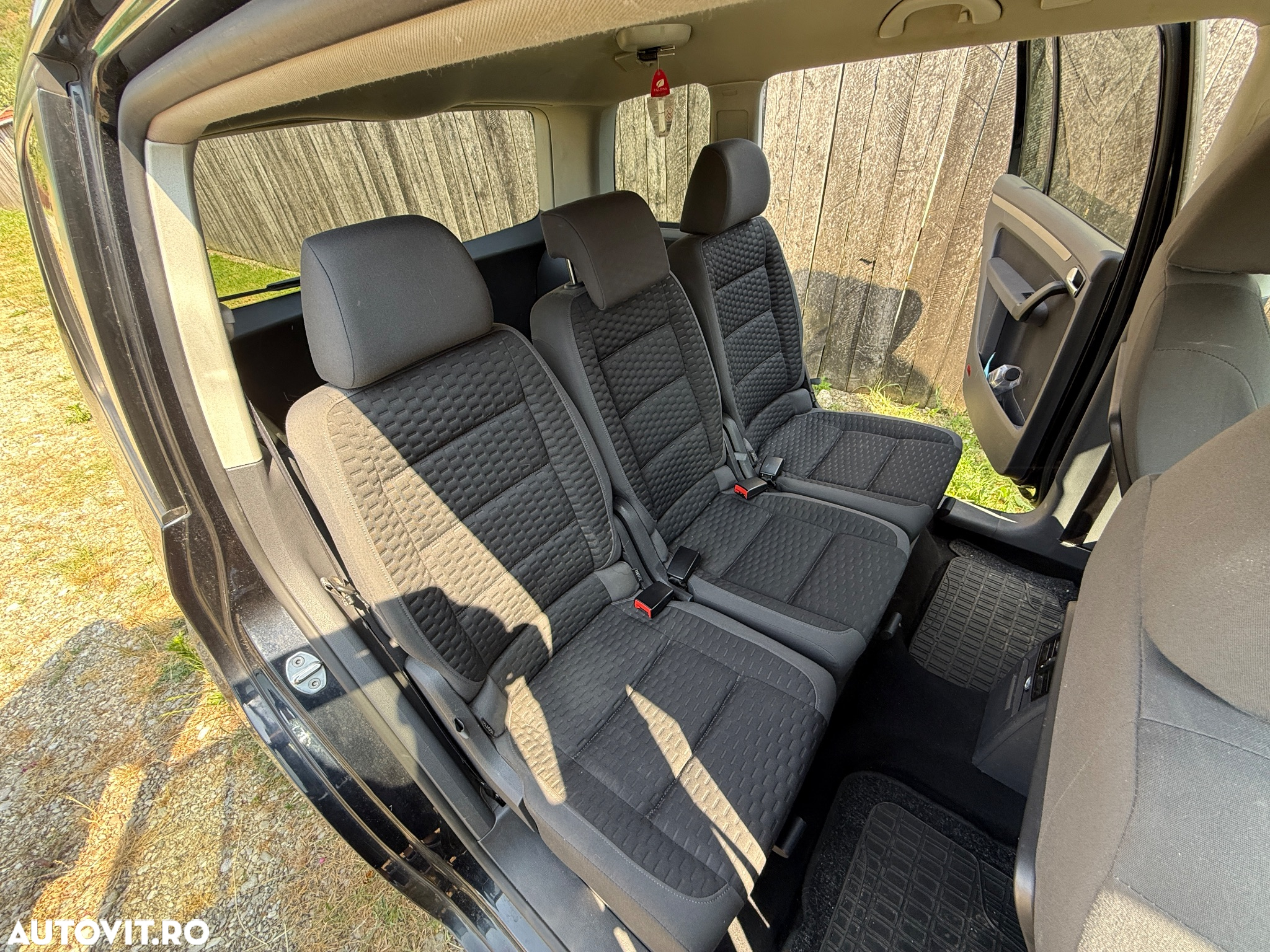 Volkswagen Touran 1.9 TDI Conceptline - 14