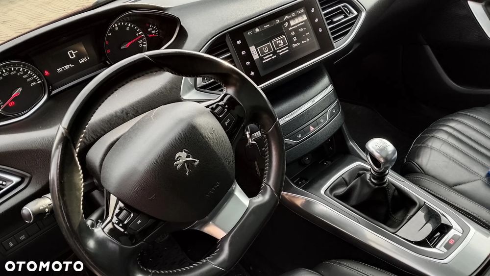 Peugeot 308 2.0 Blue HDi Allure S&S - 15