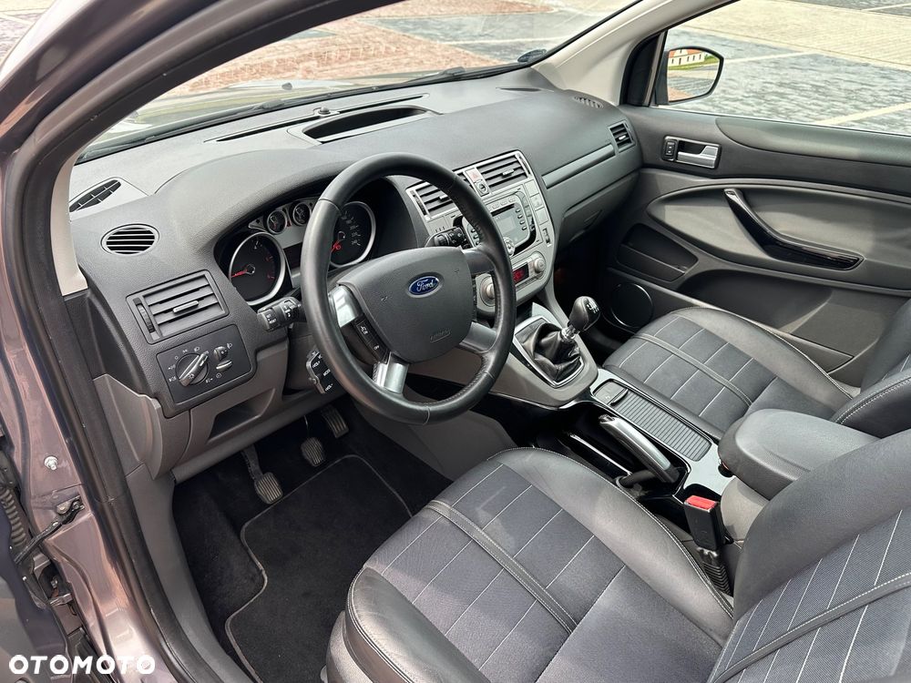 Ford Kuga 2.0 TDCi 4x4 Titanium - 5