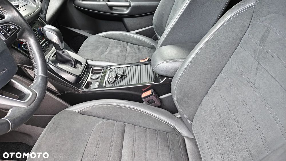 Ford Kuga 2.0 TDCi 4x4 Black & Silver - 28