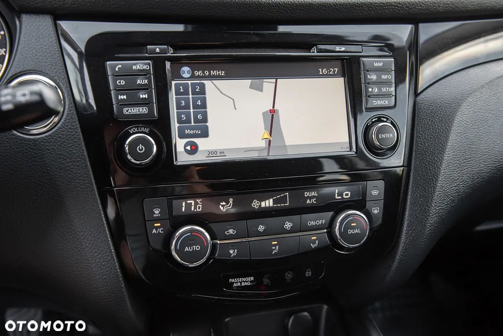 Nissan Qashqai 1.6 dCi DPF tekna - 20