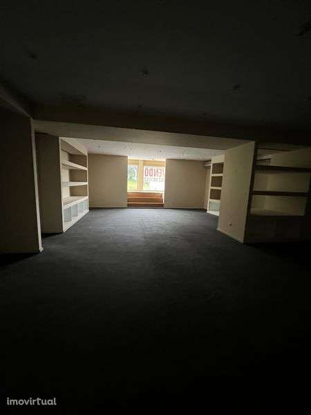 Aluga-se loja centro de valença - Grande imagem: 3/3