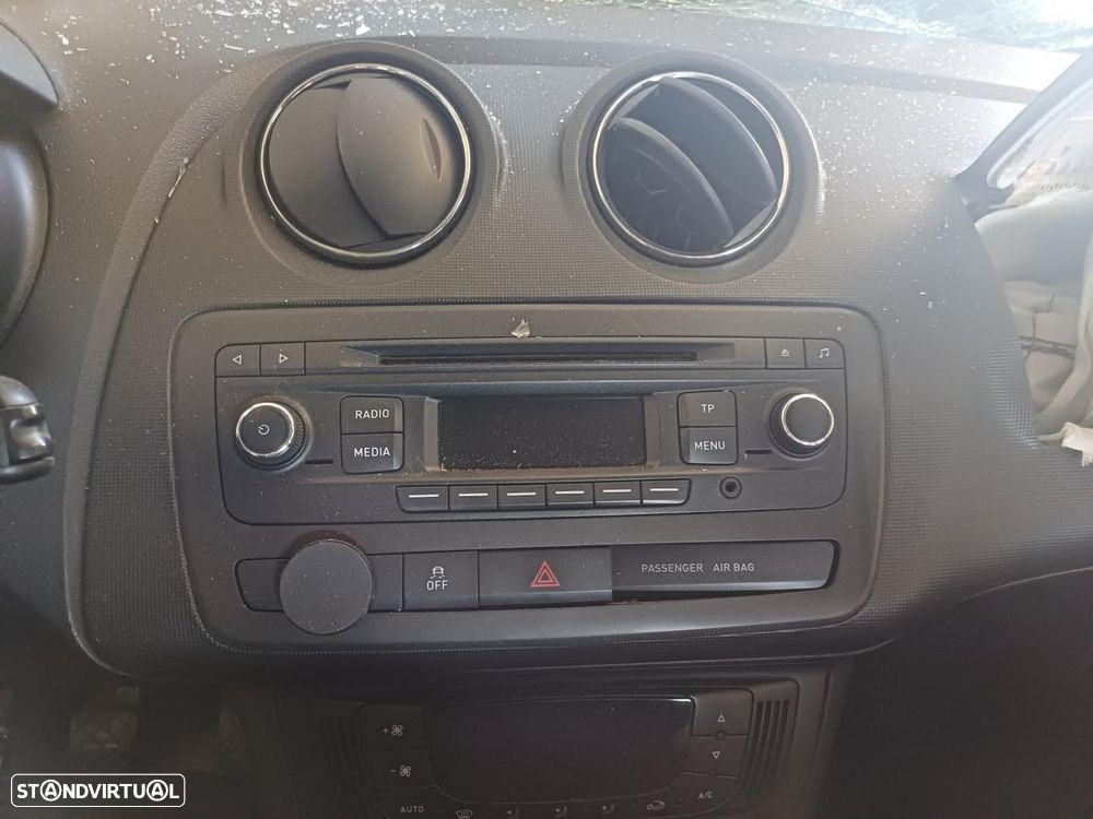 SISTEMA DE ÁUDIO RÁDIO CD SEAT IBIZA BERLINA 6J5 - 1