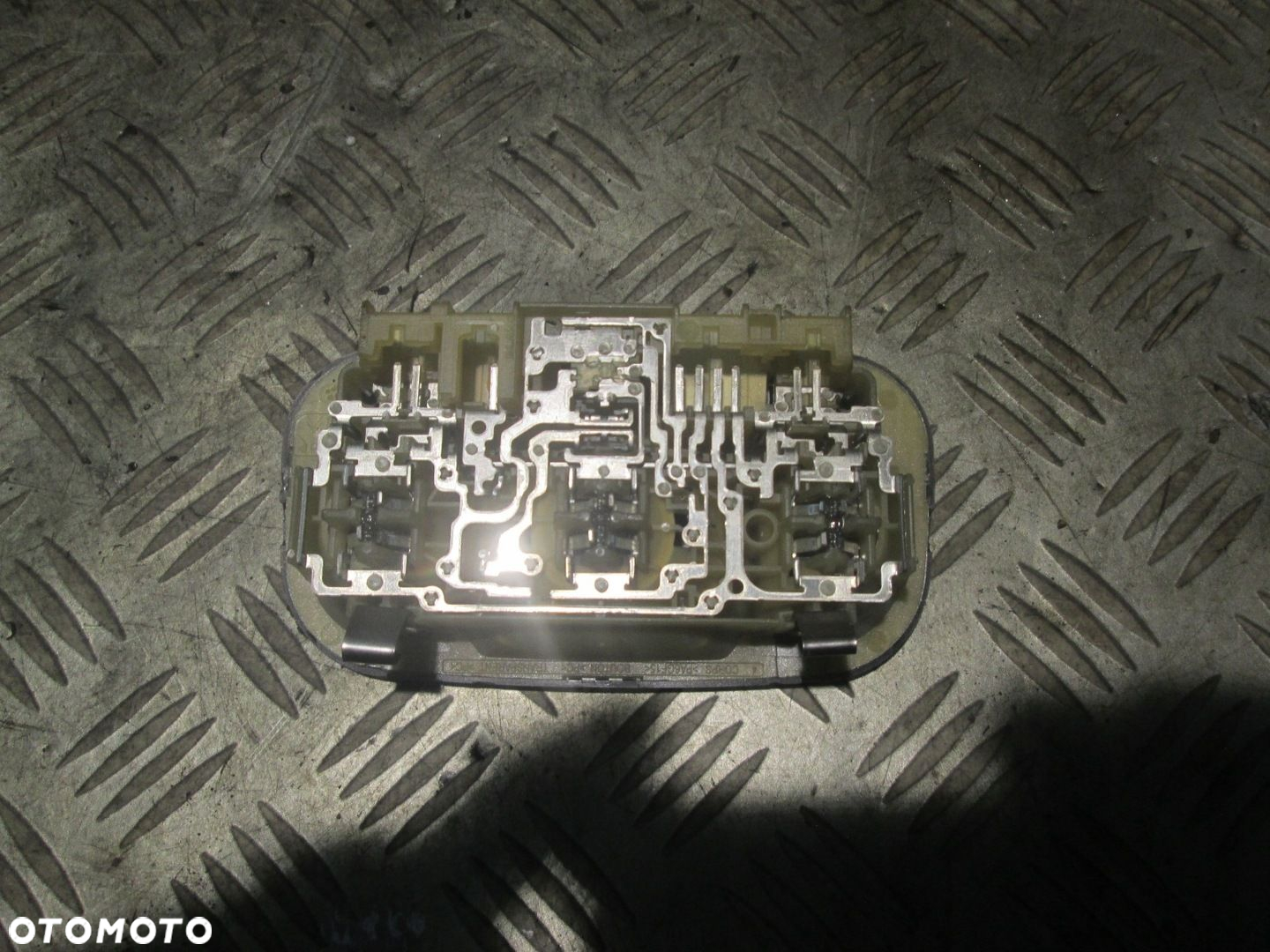 LAMPKA PODSUFITKI KABINY OŚWIETLENIE CITROEN C4 GRAND PICASSO 06- - 2