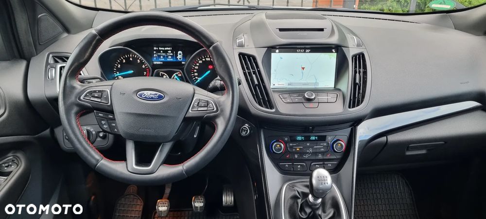 Ford Kuga 1.5 EcoBoost 2x4 ST-Line - 10