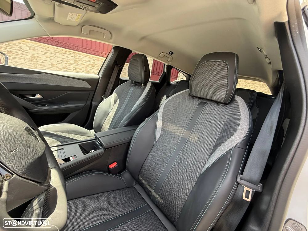 Peugeot e-308 54 kWh Allure - 19