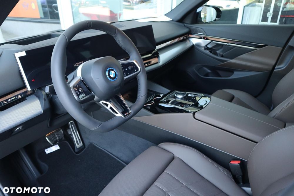 BMW i5 83.9kWh eDrive40 M Sport - 10