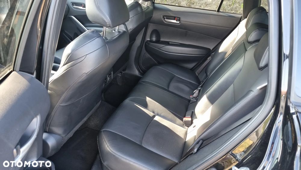 Toyota Corolla Cross - 12