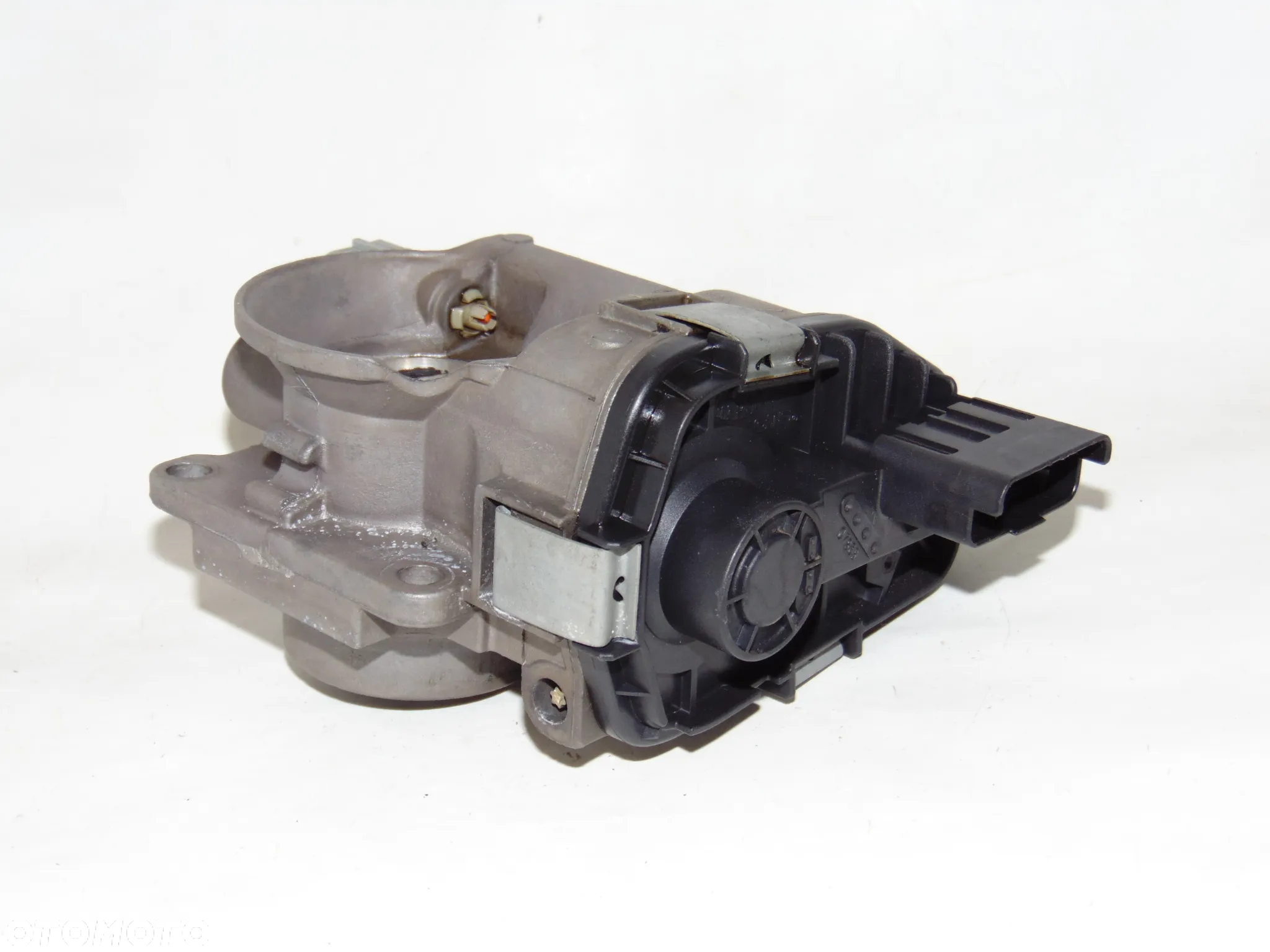 ORYGINAŁ przepustnica 8200166869 H8200067219 Renault Clio 2 II Twingo I Kangoo 1 I FL lift benzyna 1.2 - 9