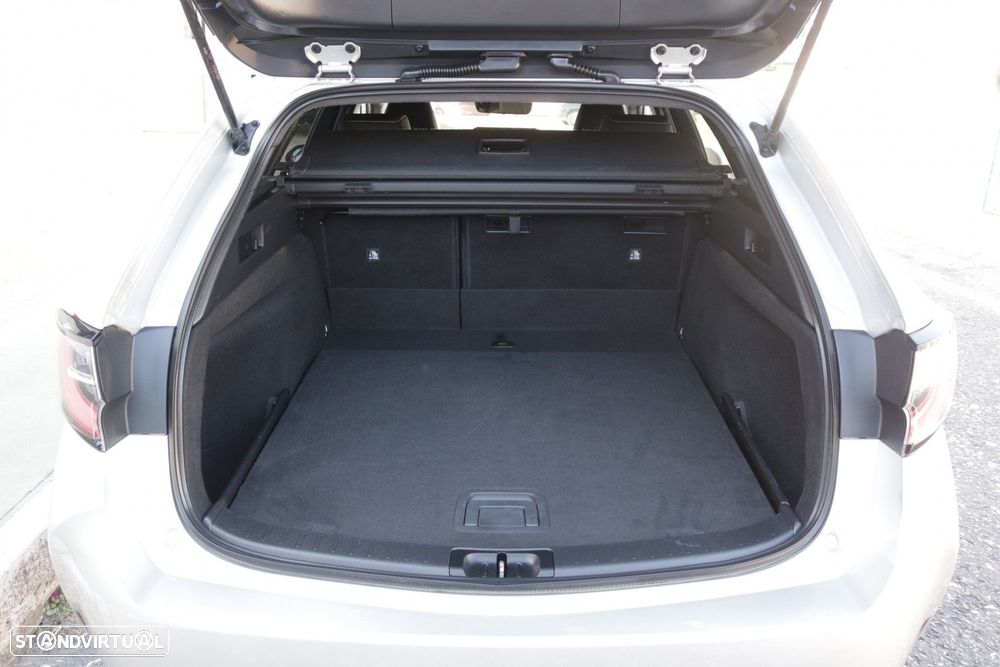 Toyota Corolla Touring Sports 1.8 Hybrid Comfort+P.Sport - 14