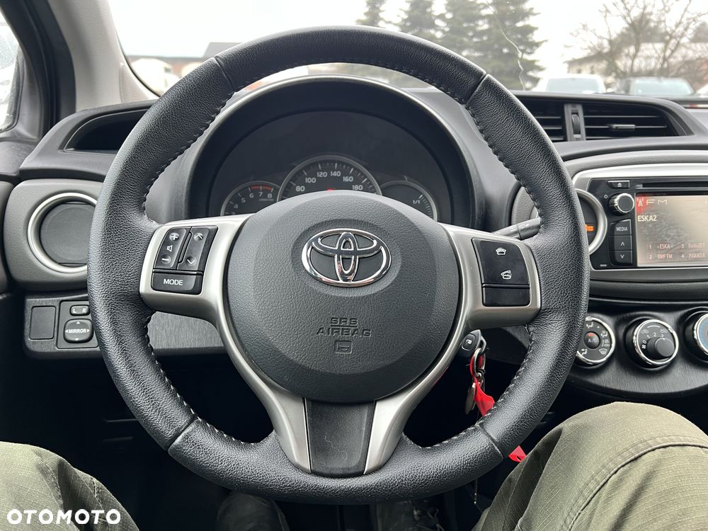 Toyota Yaris 1.33 VVT-i Comfort - 14