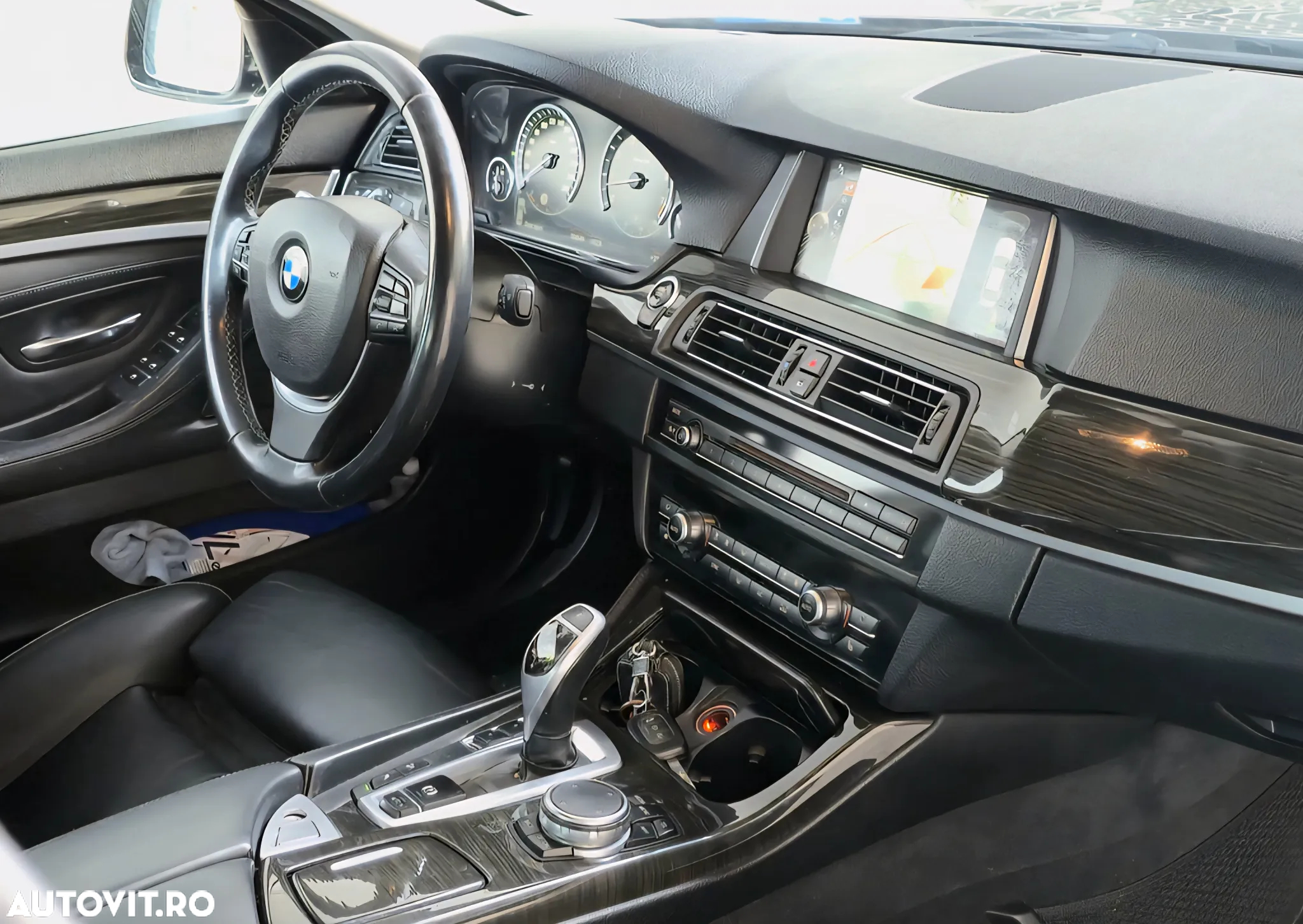BMW Seria 5 535i xDrive Touring Aut. Luxury Line - 20