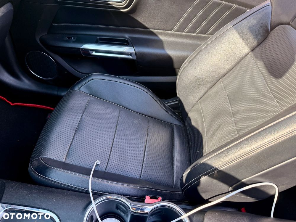 Ford Mustang 3.7 V6 Premium - 15