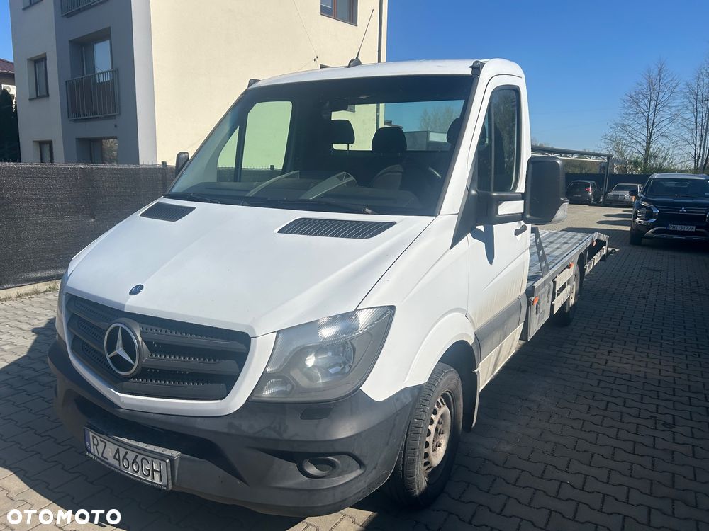 Mercedes-Benz Sprinter - 1