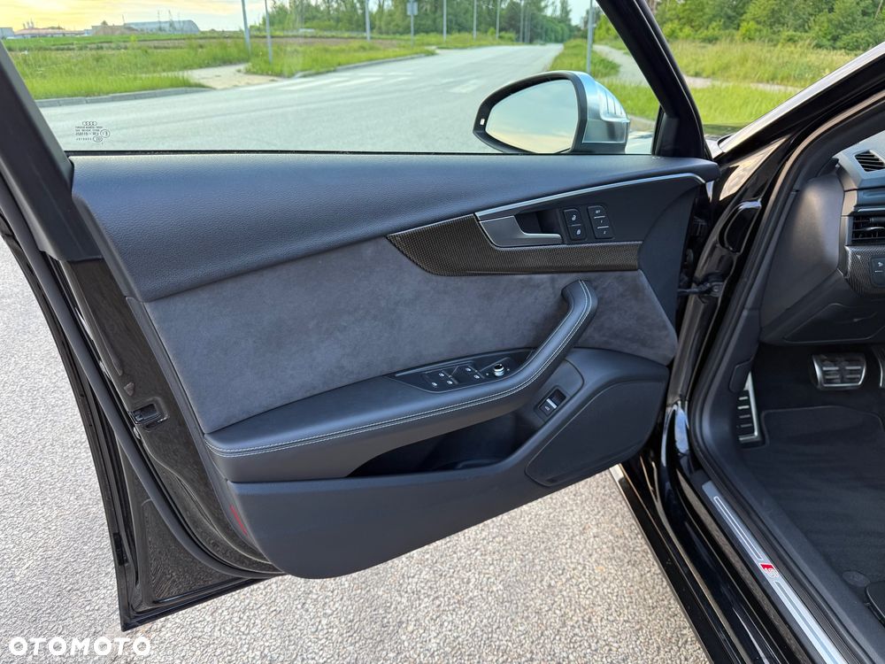 Audi S4 Limousine - 18