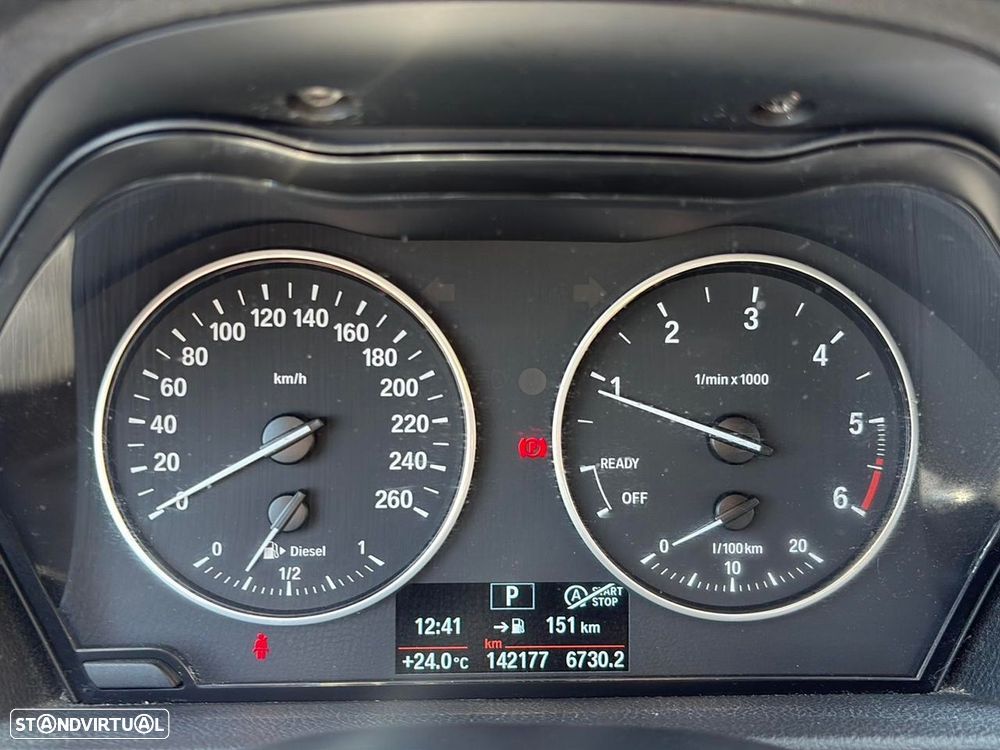 BMW 218 — fotografia 11